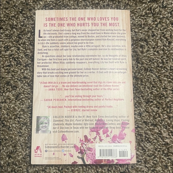 'It Ends With Us' Novel - Pink Cover - Picture 2 of 2